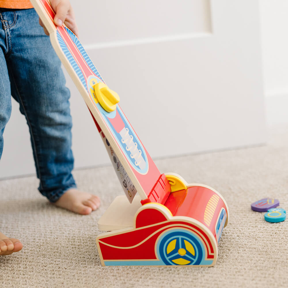 Melissa and Doug Wooden Vacuum Cleaner Play Set